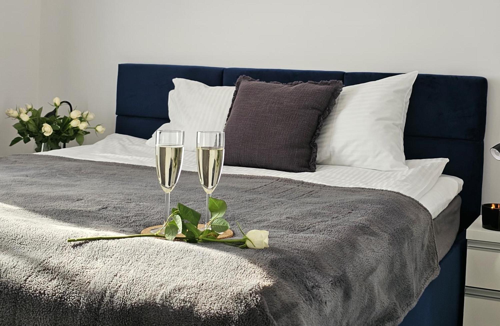 Urban Apartments Premium, Opolska 10 No 77A, Free Garage, Self Check-In Катовице Екстериор снимка